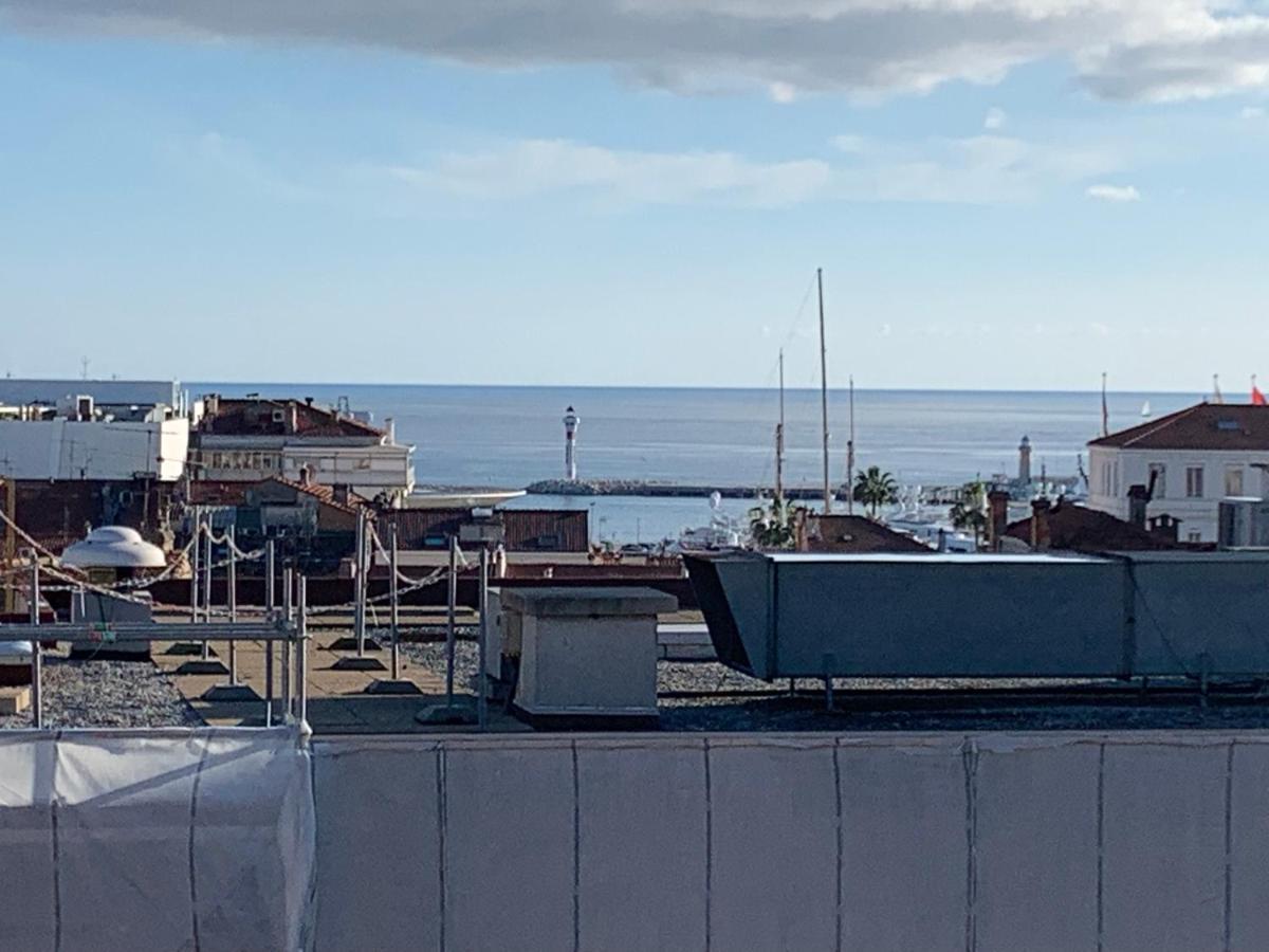 A 2 Pas De La Croisette Apartment Cannes Bagian luar foto
