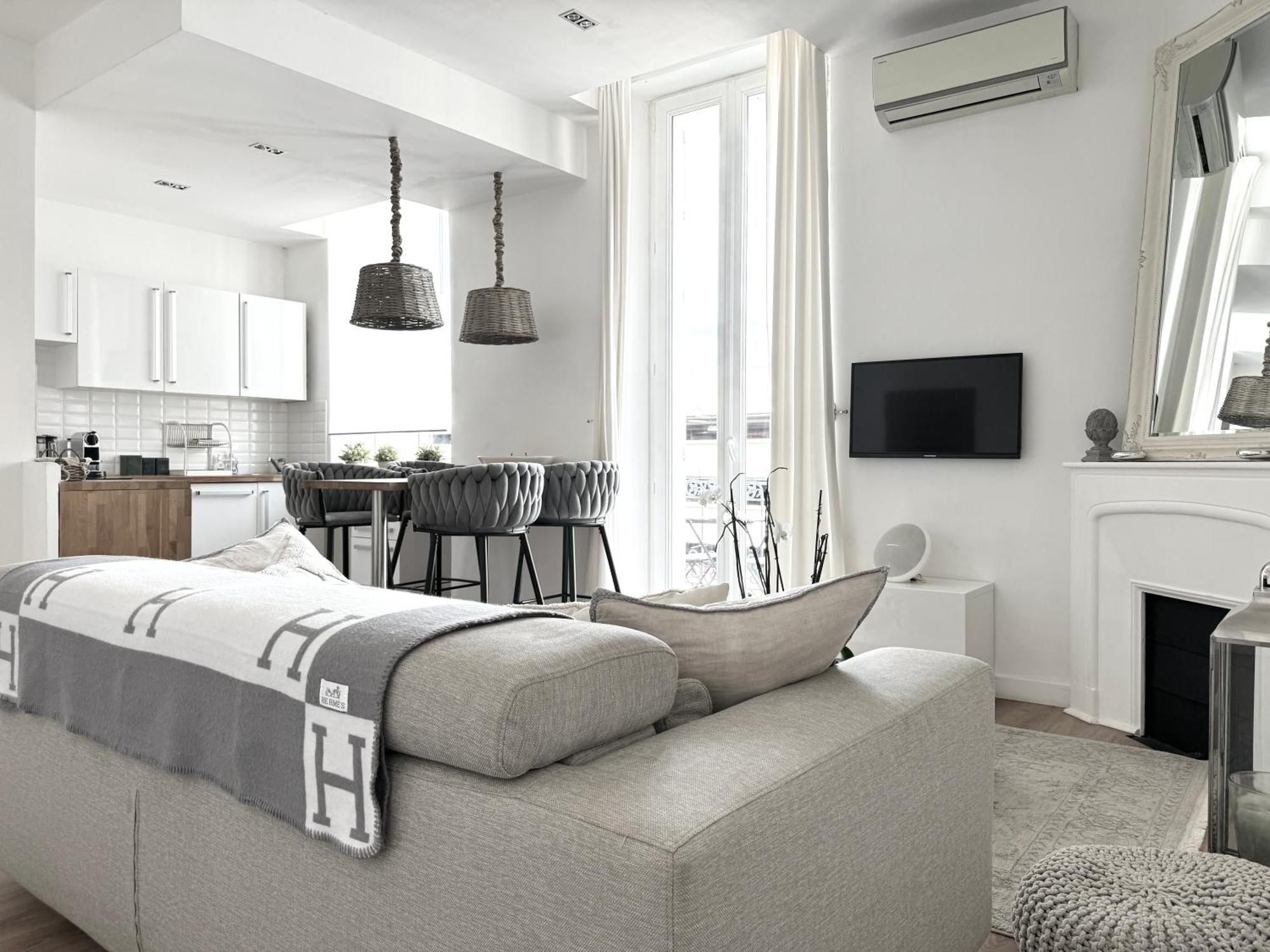 A 2 Pas De La Croisette Apartment Cannes Bagian luar foto